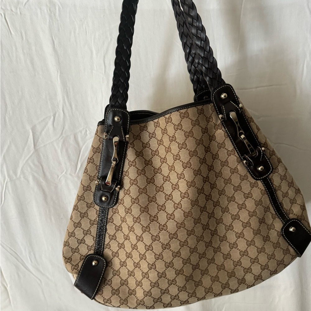 Gucci Oversized Large Pelham Tote - Picture 8 of 13